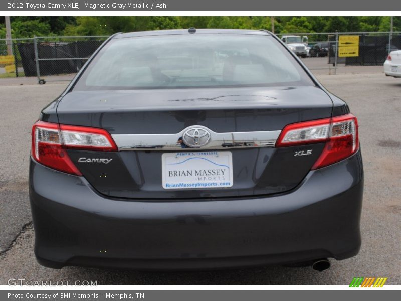 Magnetic Gray Metallic / Ash 2012 Toyota Camry XLE