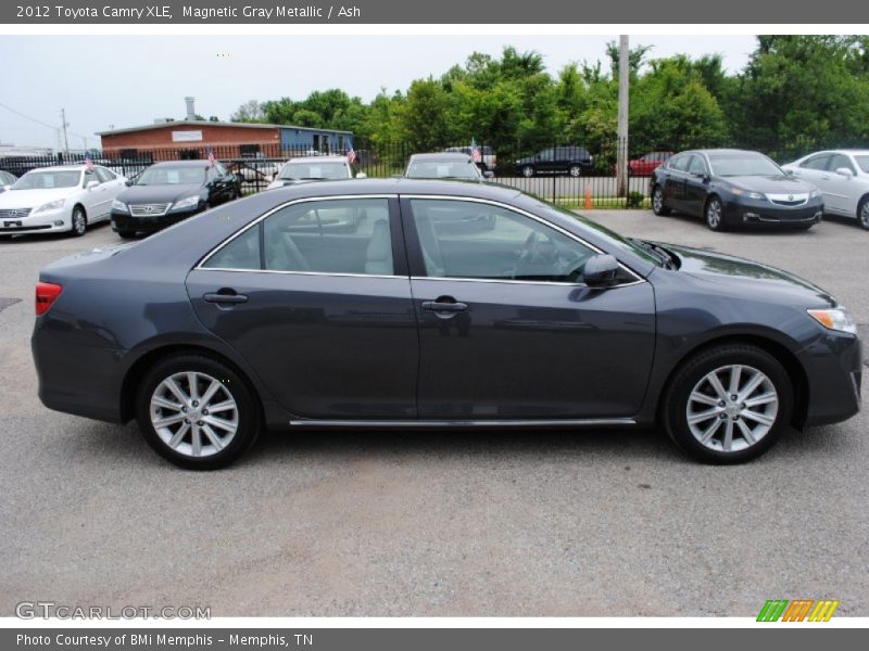 Magnetic Gray Metallic / Ash 2012 Toyota Camry XLE
