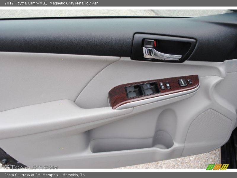 Magnetic Gray Metallic / Ash 2012 Toyota Camry XLE