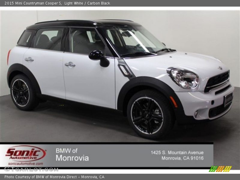 Light White / Carbon Black 2015 Mini Countryman Cooper S
