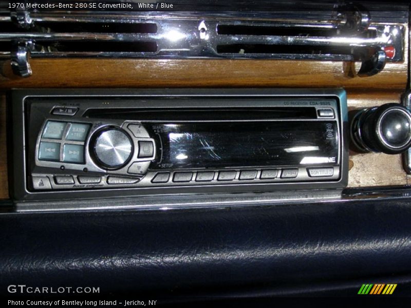 White / Blue 1970 Mercedes-Benz 280 SE Convertible