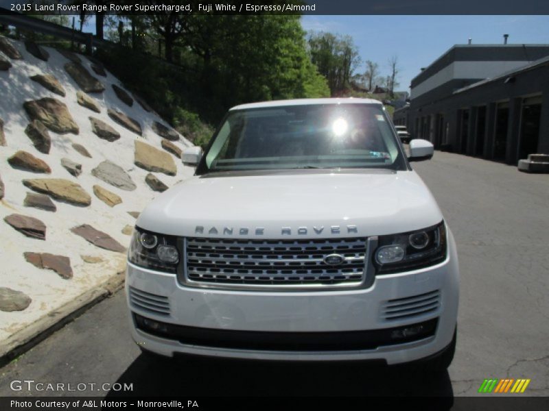 Fuji White / Espresso/Almond 2015 Land Rover Range Rover Supercharged