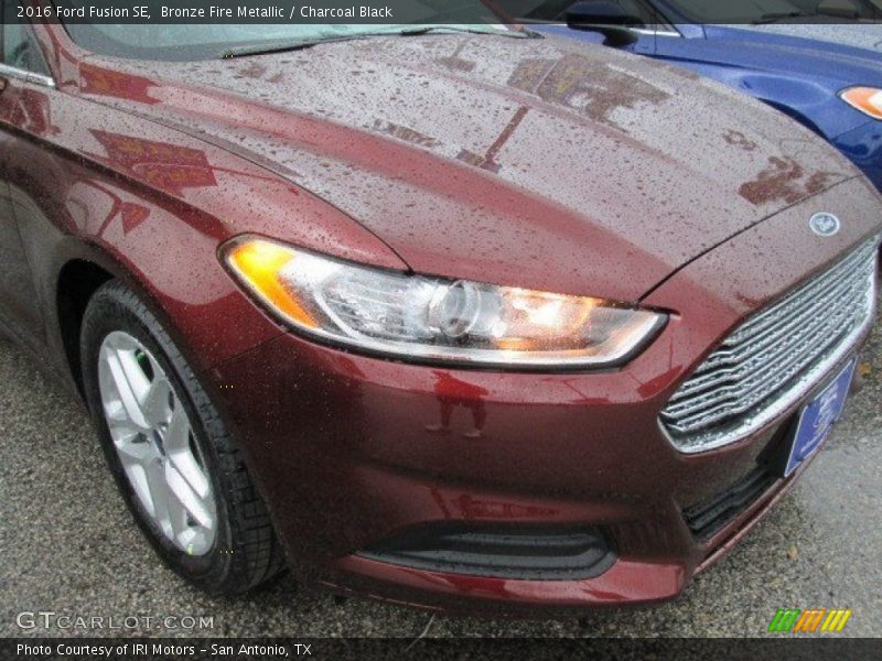 Bronze Fire Metallic / Charcoal Black 2016 Ford Fusion SE