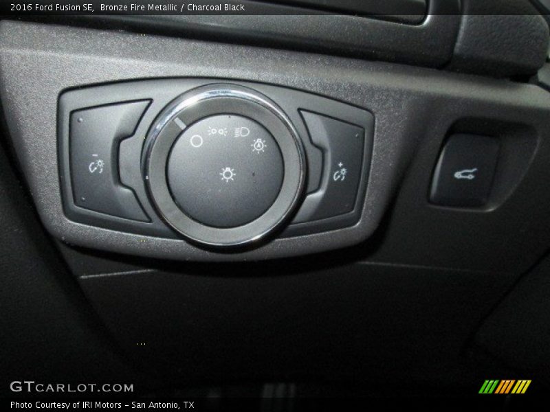 Bronze Fire Metallic / Charcoal Black 2016 Ford Fusion SE