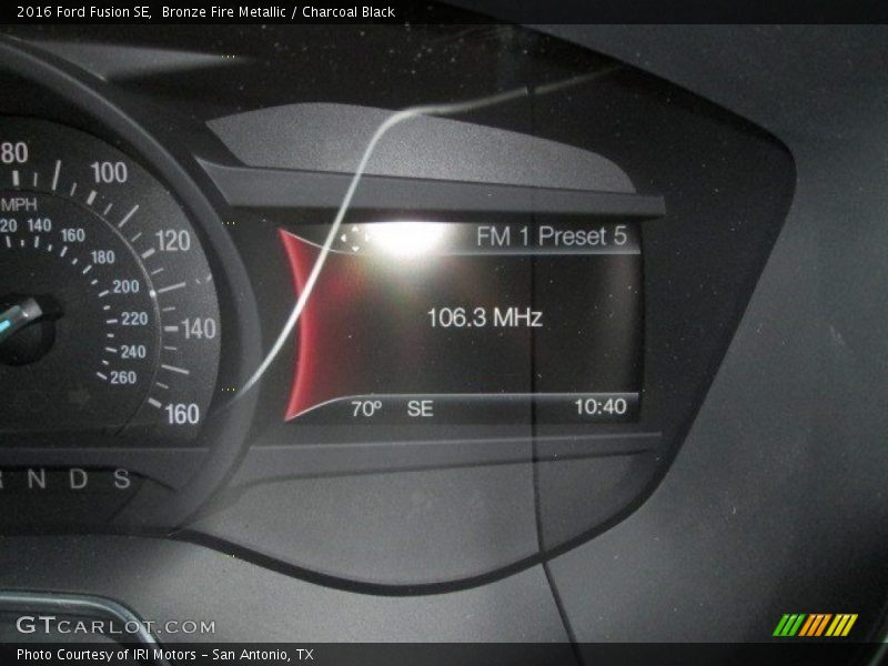 Bronze Fire Metallic / Charcoal Black 2016 Ford Fusion SE