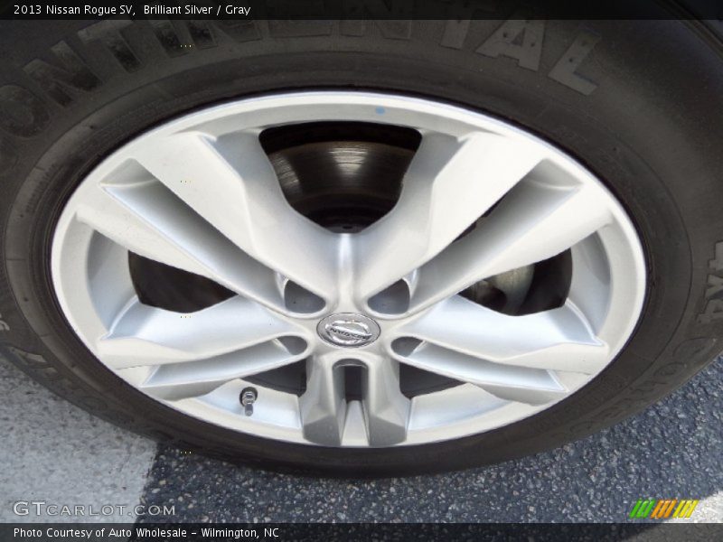 Brilliant Silver / Gray 2013 Nissan Rogue SV
