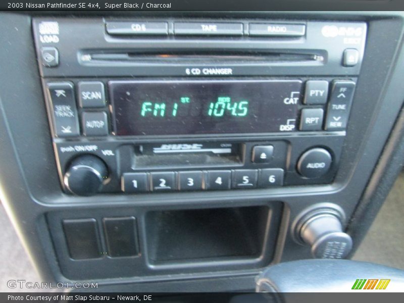 Super Black / Charcoal 2003 Nissan Pathfinder SE 4x4