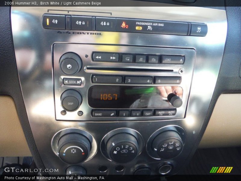 Birch White / Light Cashmere Beige 2006 Hummer H3