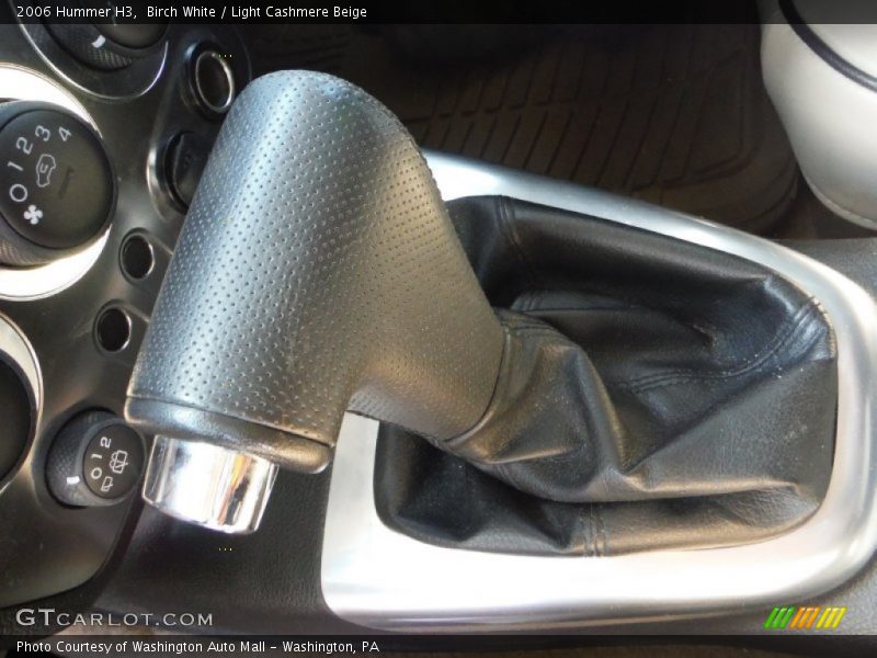 Birch White / Light Cashmere Beige 2006 Hummer H3