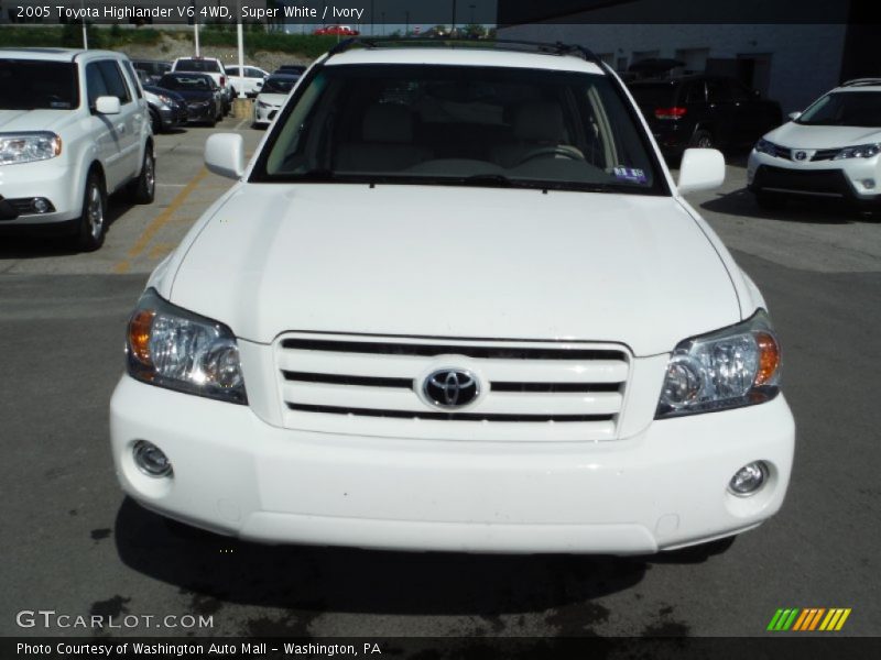 Super White / Ivory 2005 Toyota Highlander V6 4WD