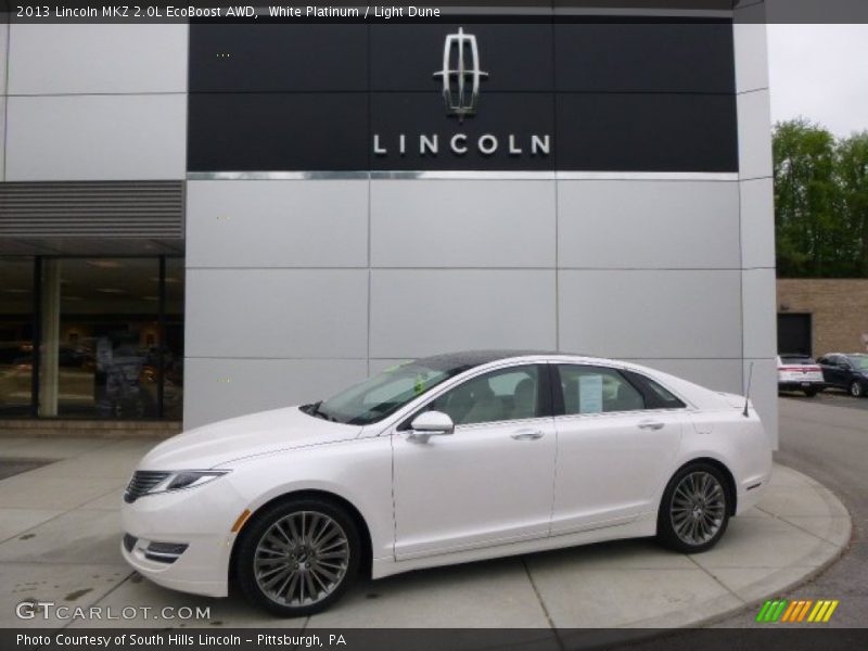 Front 3/4 View of 2013 MKZ 2.0L EcoBoost AWD