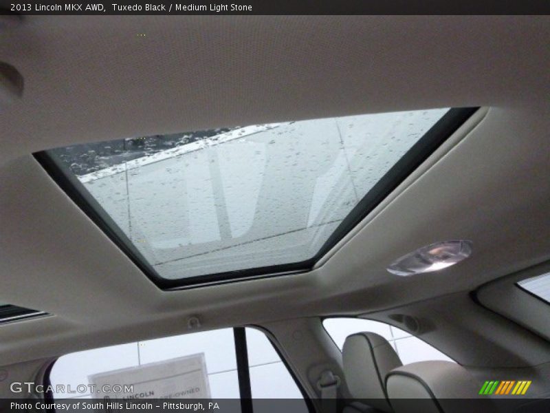 Tuxedo Black / Medium Light Stone 2013 Lincoln MKX AWD