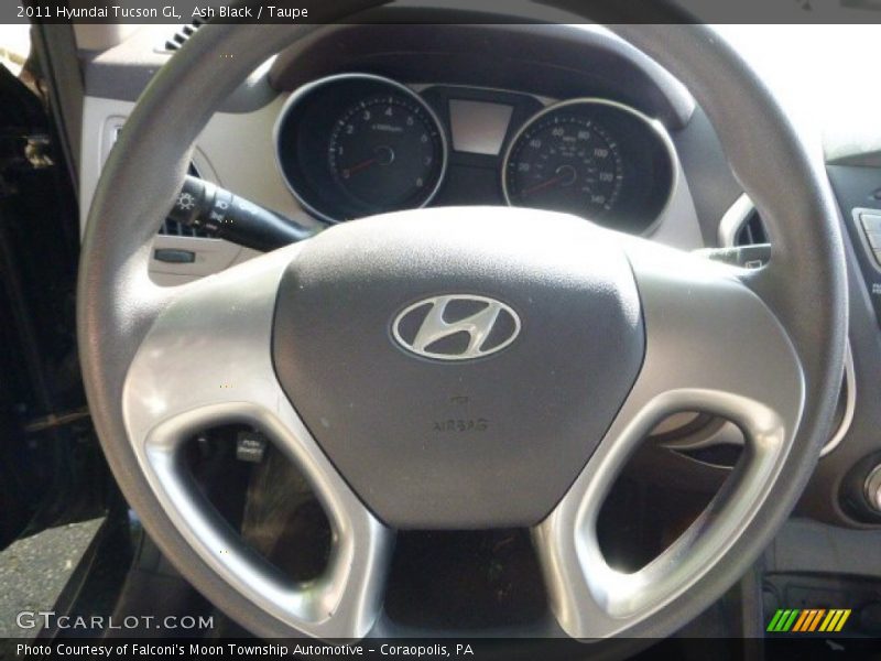 Ash Black / Taupe 2011 Hyundai Tucson GL
