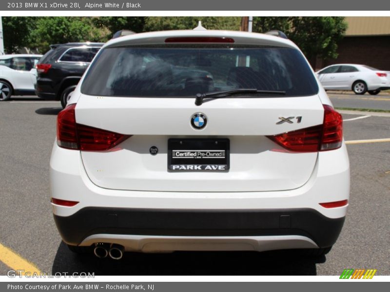 Alpine White / Black 2013 BMW X1 xDrive 28i