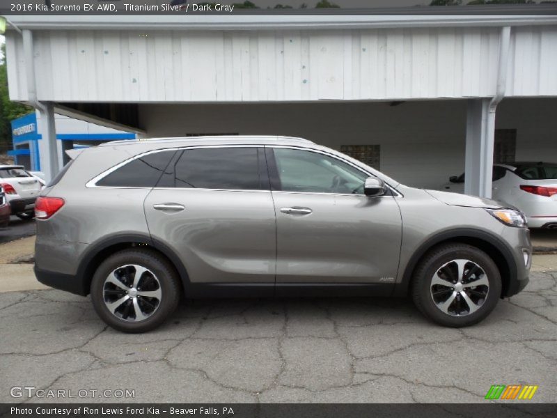 Titanium Silver / Dark Gray 2016 Kia Sorento EX AWD
