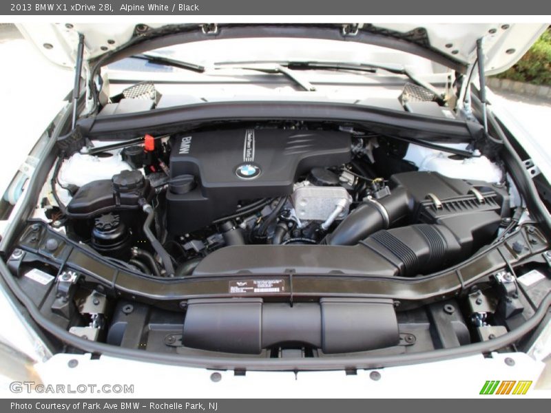 Alpine White / Black 2013 BMW X1 xDrive 28i