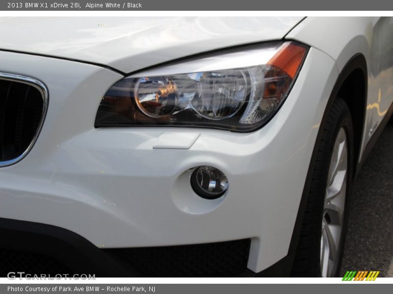 Alpine White / Black 2013 BMW X1 xDrive 28i
