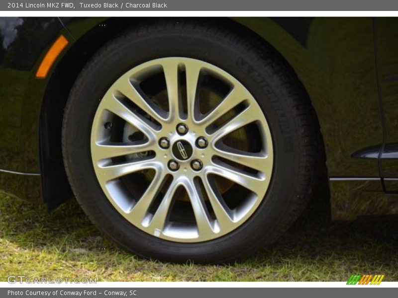 Tuxedo Black / Charcoal Black 2014 Lincoln MKZ FWD