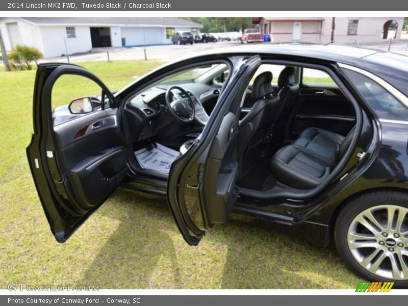 Tuxedo Black / Charcoal Black 2014 Lincoln MKZ FWD