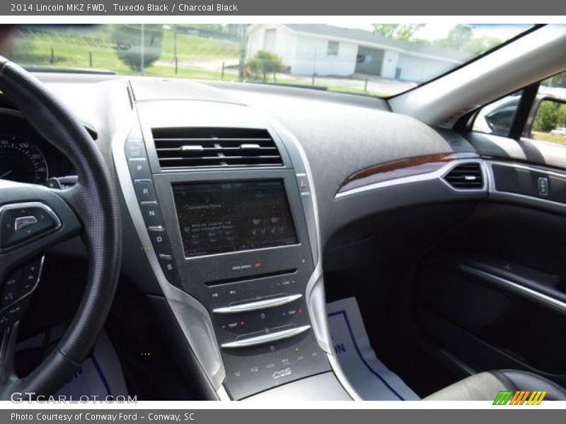 Tuxedo Black / Charcoal Black 2014 Lincoln MKZ FWD