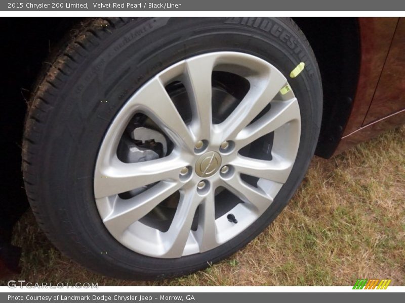 Velvet Red Pearl / Black/Linen 2015 Chrysler 200 Limited