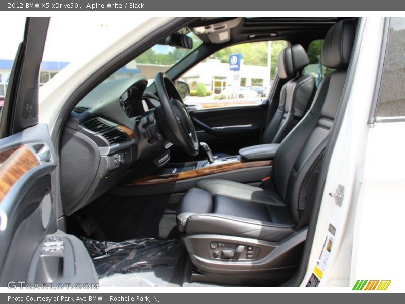 Alpine White / Black 2012 BMW X5 xDrive50i