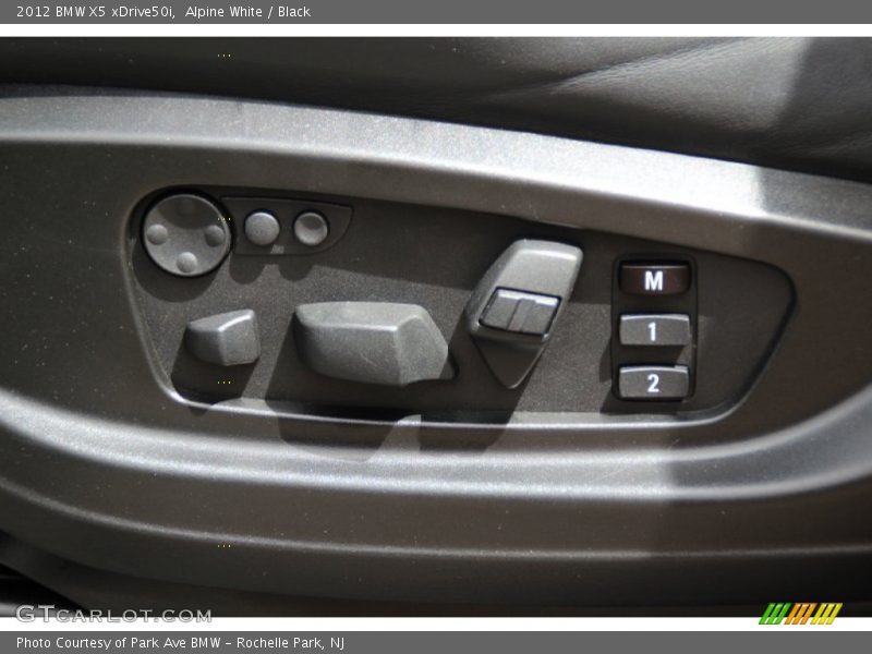 Alpine White / Black 2012 BMW X5 xDrive50i