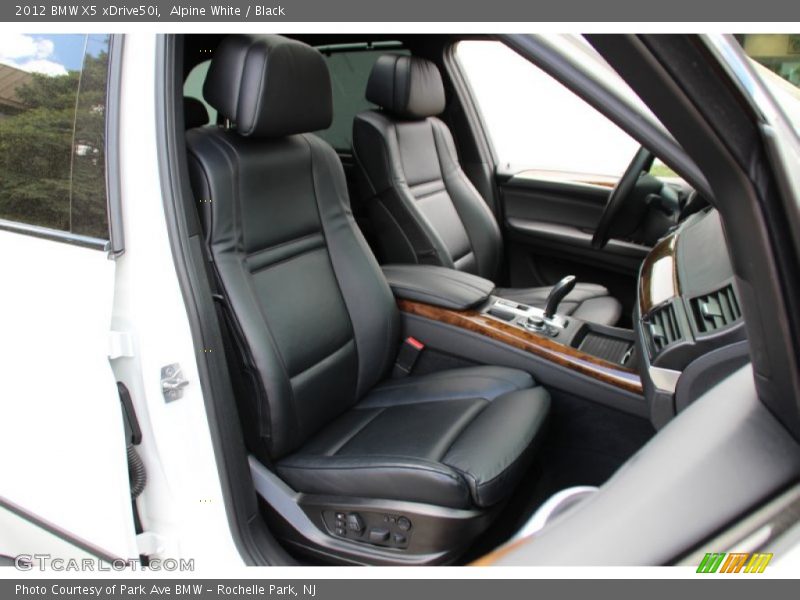 Alpine White / Black 2012 BMW X5 xDrive50i
