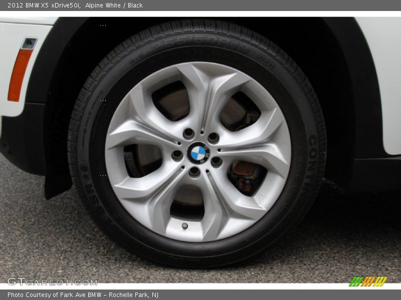 Alpine White / Black 2012 BMW X5 xDrive50i