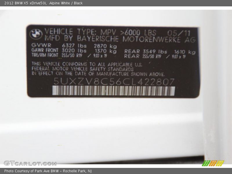 Alpine White / Black 2012 BMW X5 xDrive50i