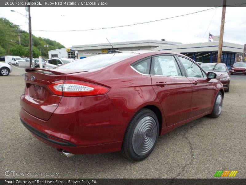 Ruby Red Metallic / Charcoal Black 2016 Ford Fusion SE