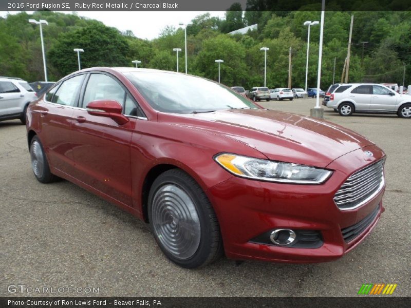 Ruby Red Metallic / Charcoal Black 2016 Ford Fusion SE