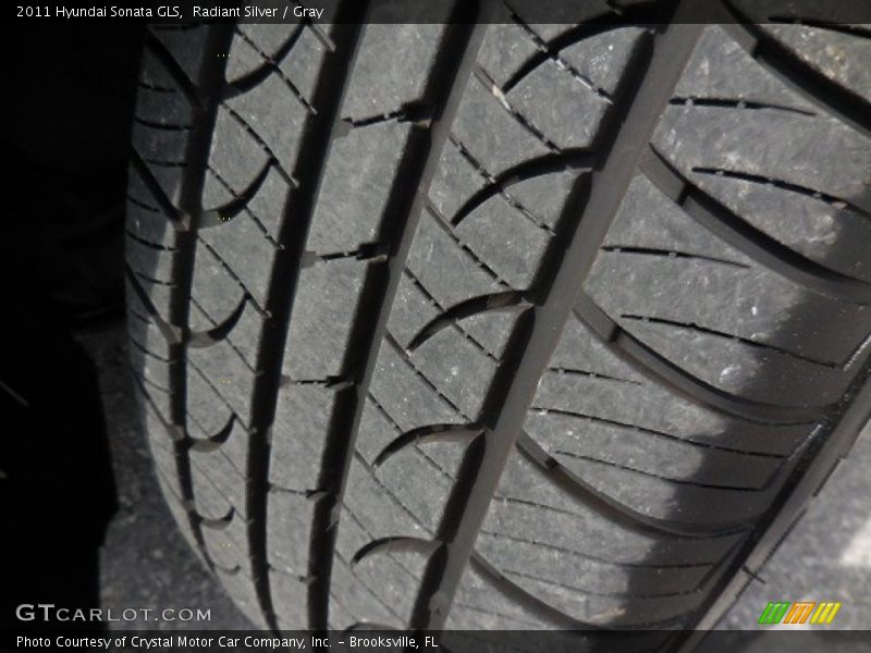 Radiant Silver / Gray 2011 Hyundai Sonata GLS