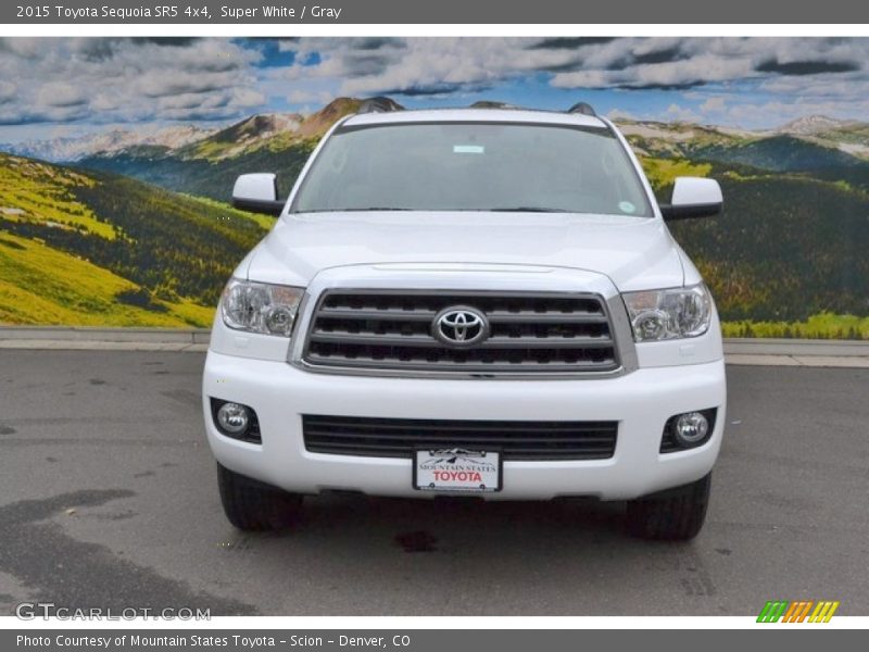 Super White / Gray 2015 Toyota Sequoia SR5 4x4