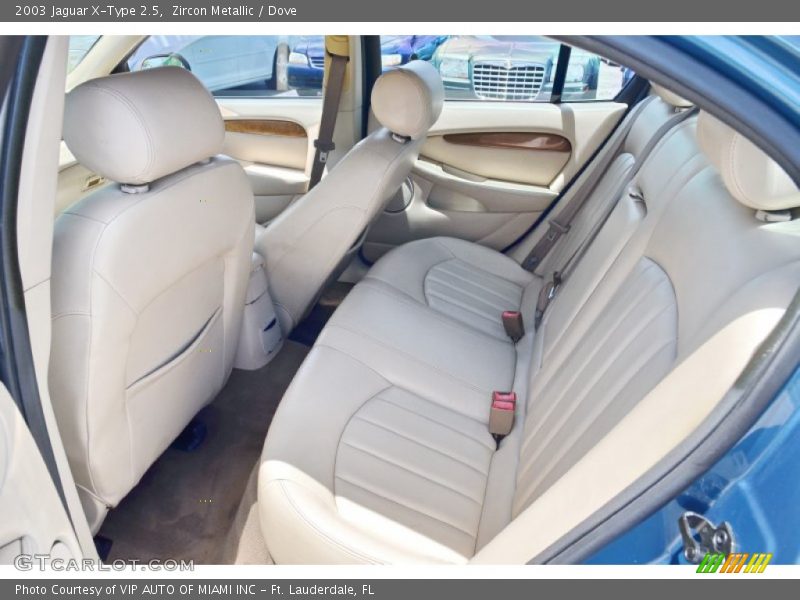 Zircon Metallic / Dove 2003 Jaguar X-Type 2.5