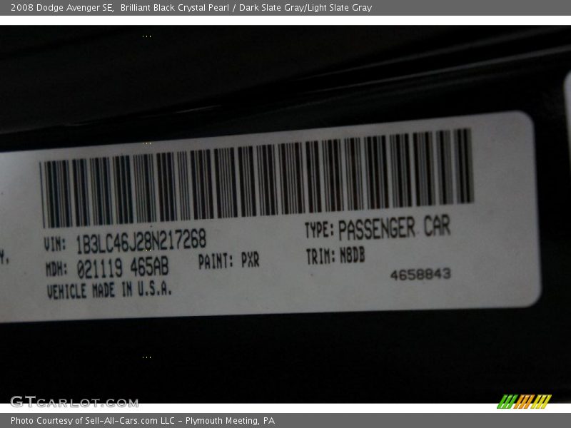 Brilliant Black Crystal Pearl / Dark Slate Gray/Light Slate Gray 2008 Dodge Avenger SE