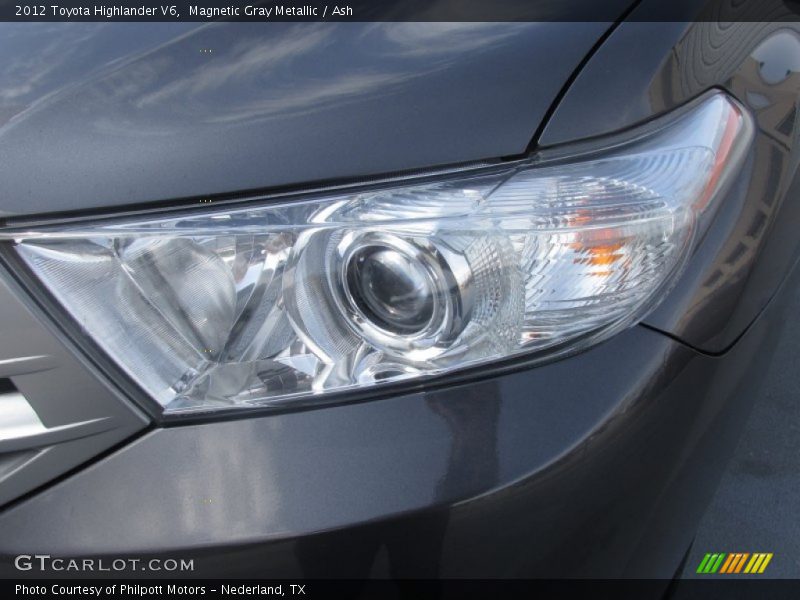 Magnetic Gray Metallic / Ash 2012 Toyota Highlander V6
