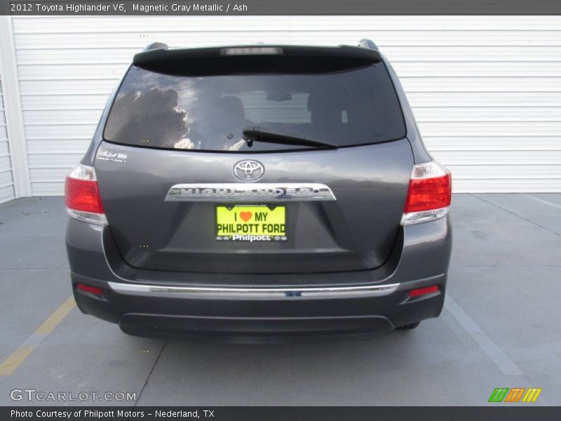 Magnetic Gray Metallic / Ash 2012 Toyota Highlander V6