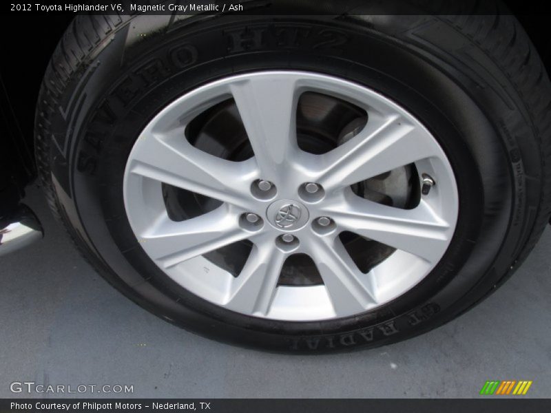 Magnetic Gray Metallic / Ash 2012 Toyota Highlander V6