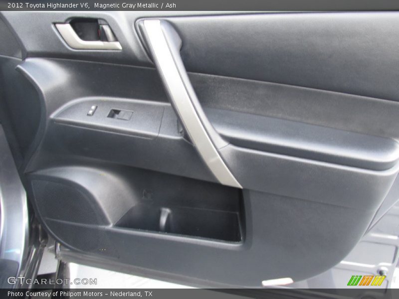 Magnetic Gray Metallic / Ash 2012 Toyota Highlander V6
