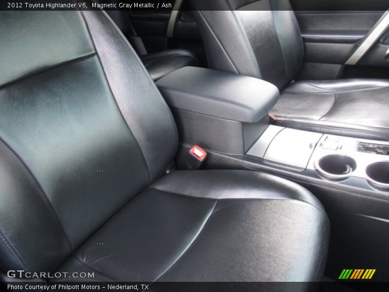 Magnetic Gray Metallic / Ash 2012 Toyota Highlander V6