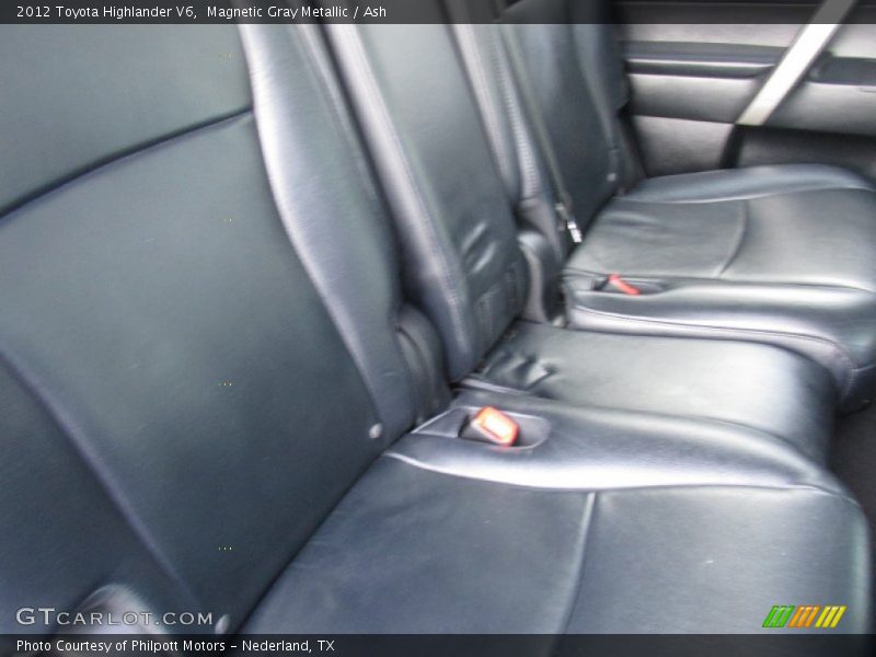 Magnetic Gray Metallic / Ash 2012 Toyota Highlander V6