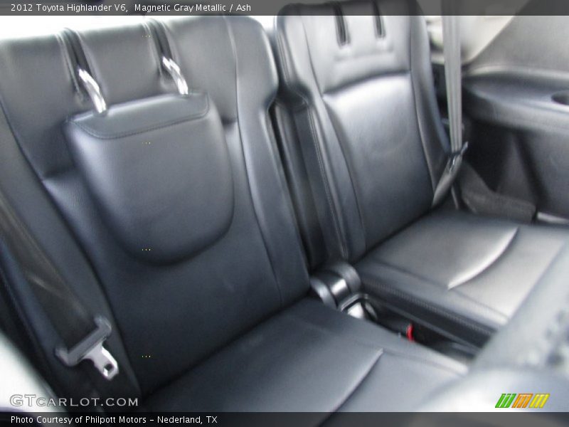 Magnetic Gray Metallic / Ash 2012 Toyota Highlander V6