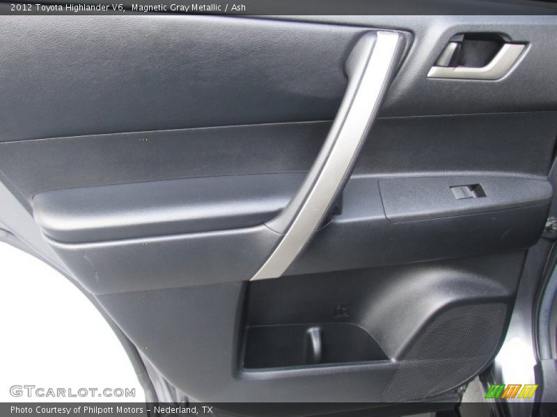 Magnetic Gray Metallic / Ash 2012 Toyota Highlander V6