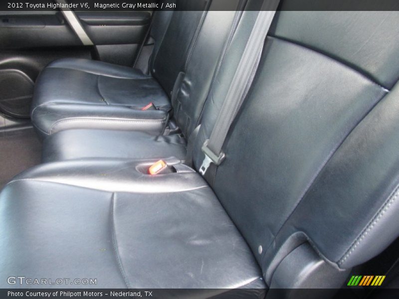 Magnetic Gray Metallic / Ash 2012 Toyota Highlander V6