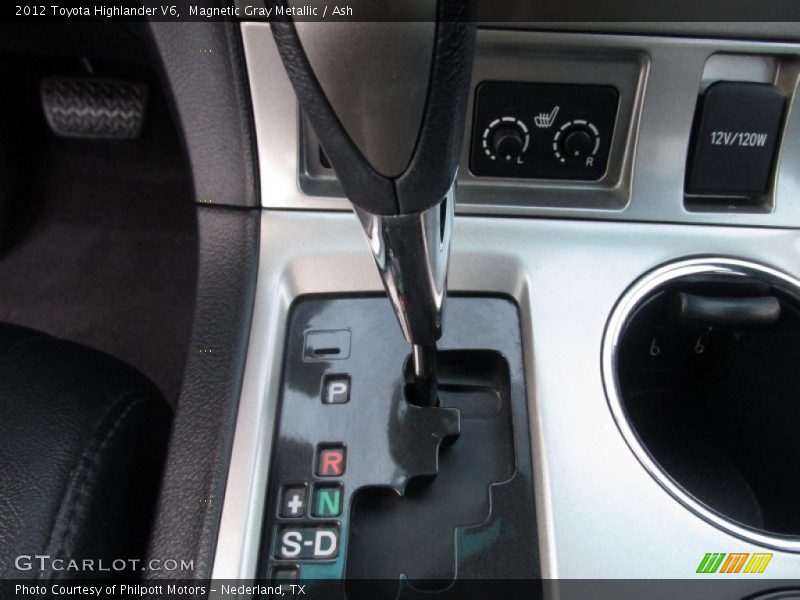 Magnetic Gray Metallic / Ash 2012 Toyota Highlander V6