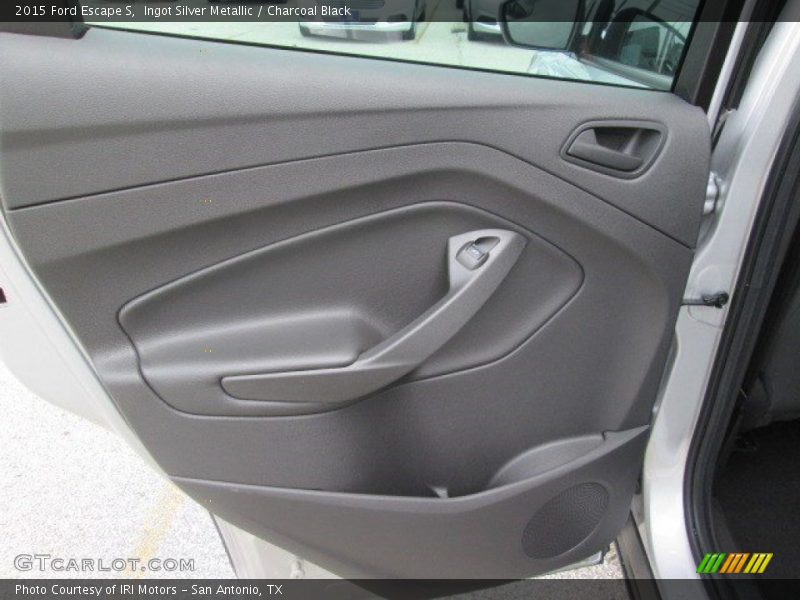 Ingot Silver Metallic / Charcoal Black 2015 Ford Escape S