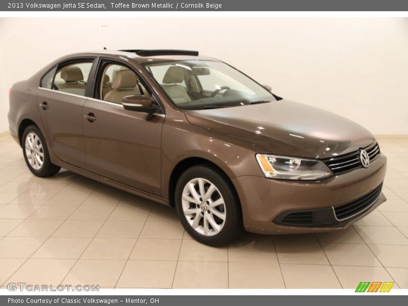 Toffee Brown Metallic / Cornsilk Beige 2013 Volkswagen Jetta SE Sedan
