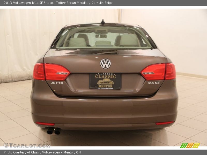 Toffee Brown Metallic / Cornsilk Beige 2013 Volkswagen Jetta SE Sedan