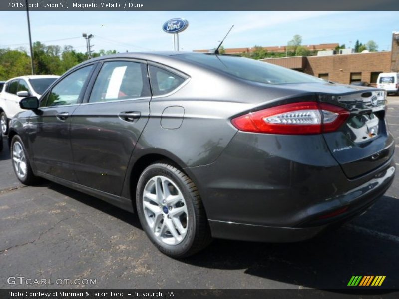 Magnetic Metallic / Dune 2016 Ford Fusion SE